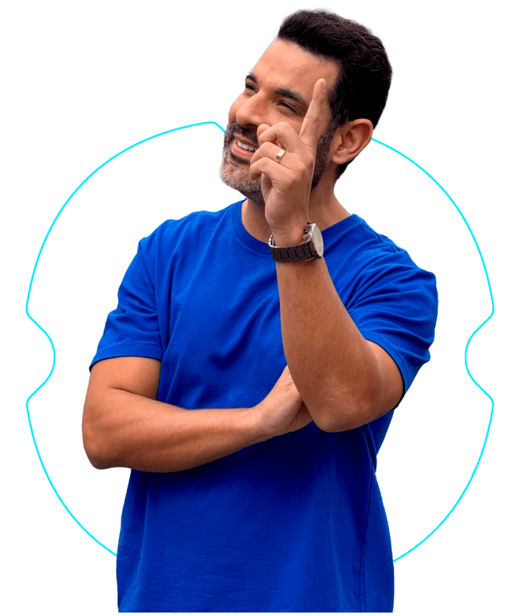 Pessoa sorrindo ao simular crédito